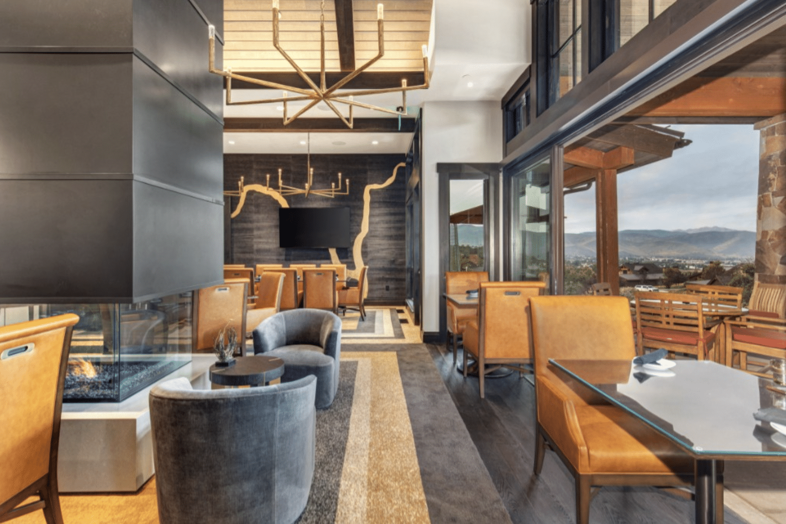 Cozy lounge with contemporary furniture and ambient lighting.